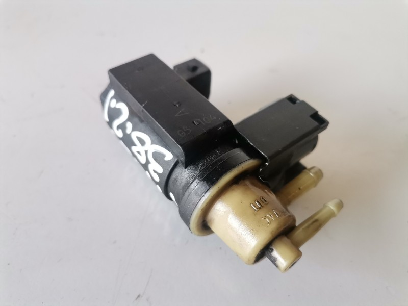Recambio de valvula aire adicional para renault megane ii grandtour f9q800 referencia OEM IAM 8200486264/70115200  
