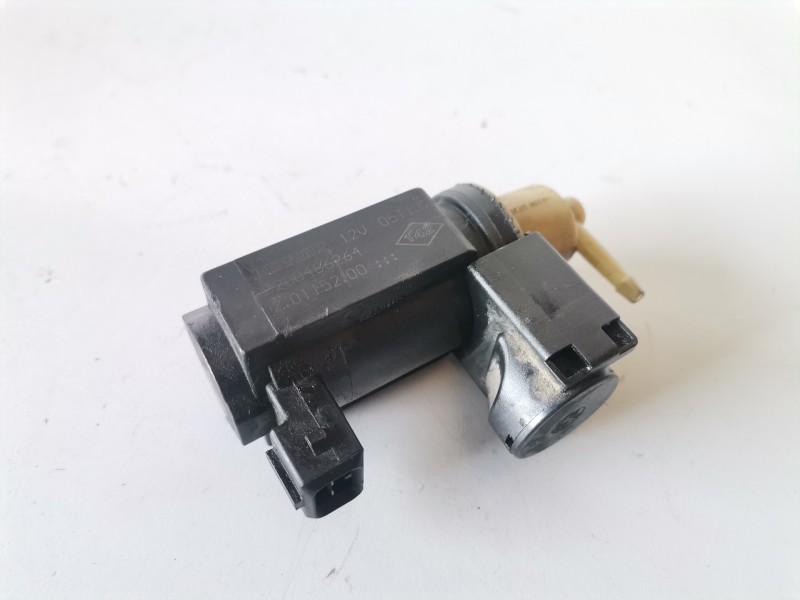 Recambio de valvula aire adicional para renault megane ii grandtour f9q800 referencia OEM IAM 8200486264/70115200  