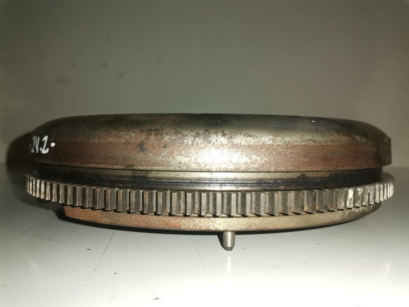 Recambio de volante motor para audi a4 avant (8e) avf referencia OEM IAM 038105266AG  