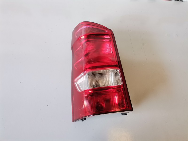 Recambio de piloto trasero izquierdo para mercedes-benz vito tourer (447) 651 referencia OEM IAM   
