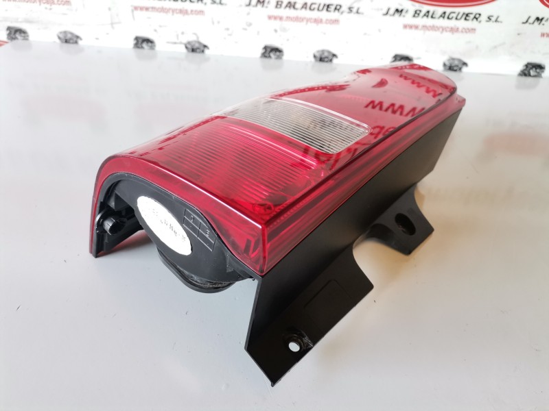 Recambio de piloto trasero izquierdo para mercedes-benz vito tourer (447) 651 referencia OEM IAM   