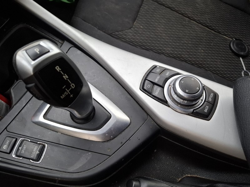 bmw serie 1 berlina 5p (f20) del año 2011