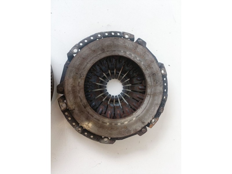 Recambio de kit embrague para volkswagen passat cc (357) cffb referencia OEM IAM   