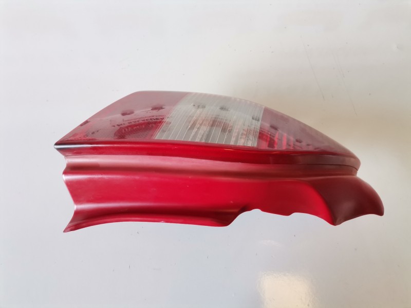 Recambio de piloto trasero izquierdo para citroen c2 8hz referencia OEM IAM   