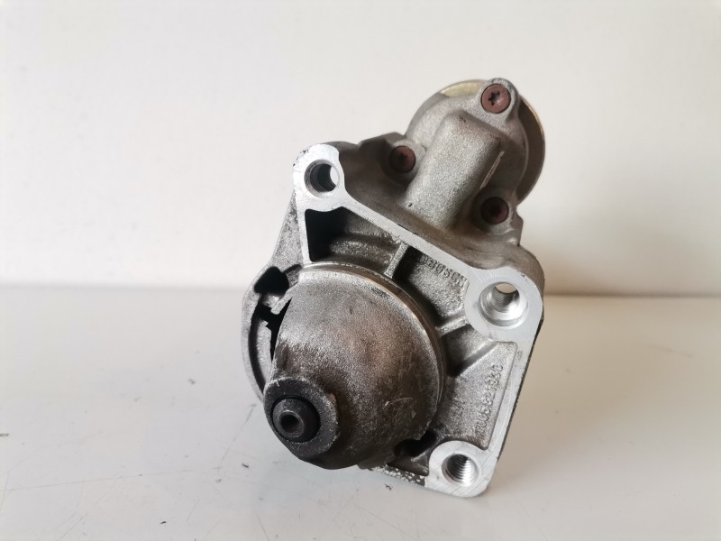 Recambio de motor arranque para volvo v40 familiar b4164s2 referencia OEM IAM 0001107067  