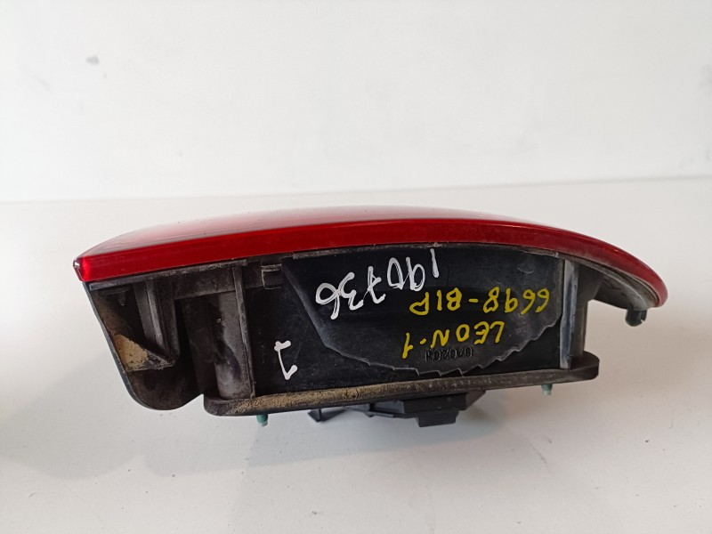 Recambio de piloto trasero derecho para seat leon (1m1) azd referencia OEM IAM   