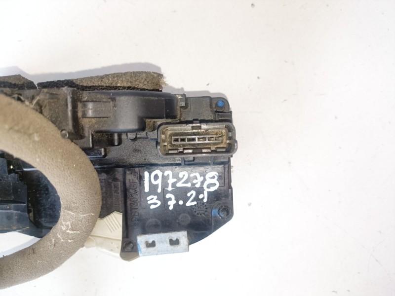 Recambio de bombin puerta delantera derecha para renault kadjar k9k646 referencia OEM IAM   