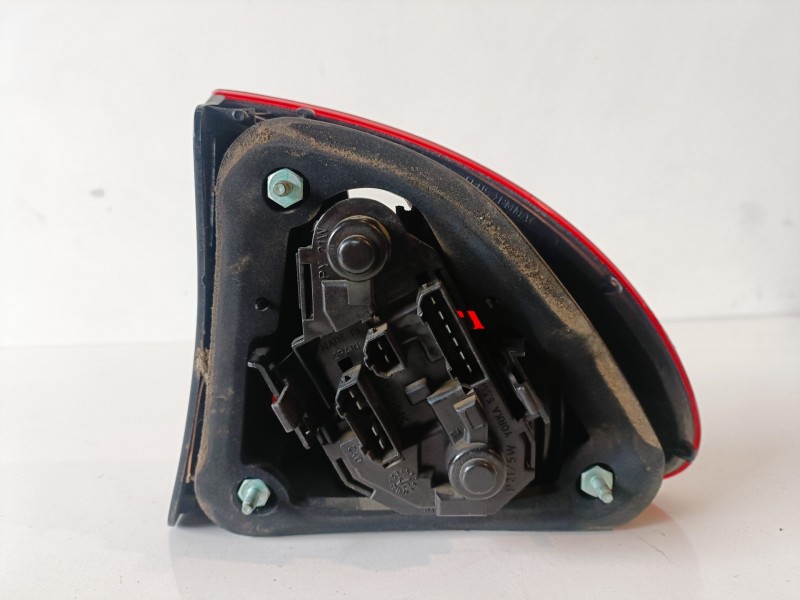 Recambio de piloto trasero izquierdo para seat leon (1m1) azd referencia OEM IAM   