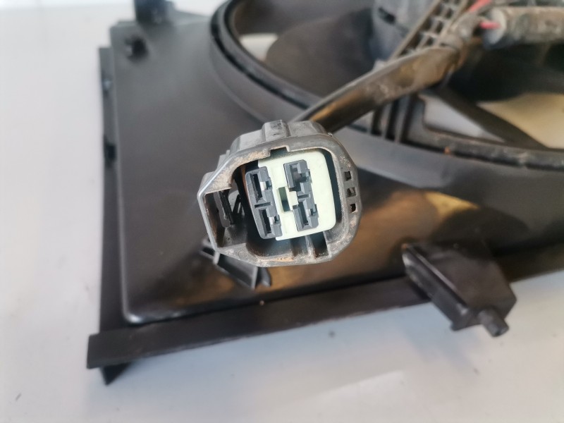 Recambio de electroventilador para volvo v40 familiar b4164s2 referencia OEM IAM   