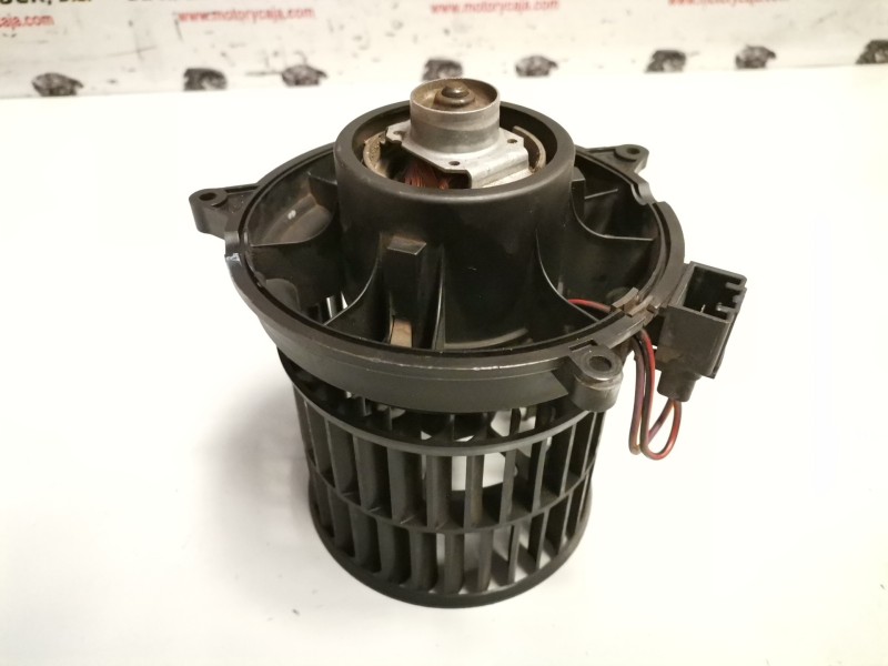 Recambio de ventilador calefaccion para ford fiesta (cbk) hhja referencia OEM IAM 2S6H18456AD  