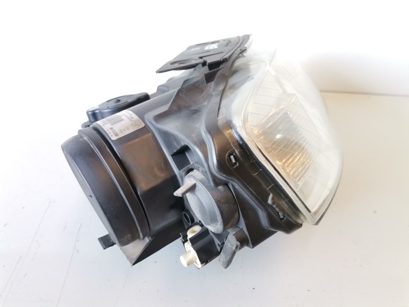Recambio de faro derecho para volkswagen passat berlina (3c2) bkp referencia OEM IAM 3C0941006M  