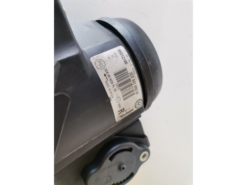 Recambio de faro derecho para volkswagen passat berlina (3c2) bkp referencia OEM IAM 3C0941006M  