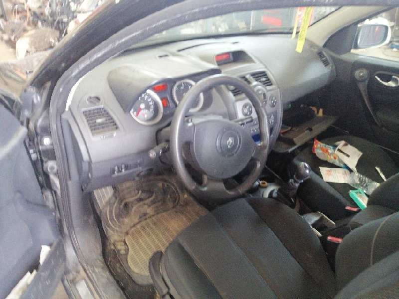 renault megane ii berlina 5p del año 2004