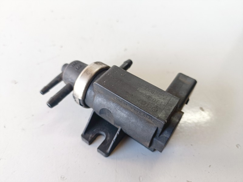 Recambio de valvula aire adicional para volkswagen passat berlina (3b3) avf referencia OEM IAM 1J0906627 / 72290320  