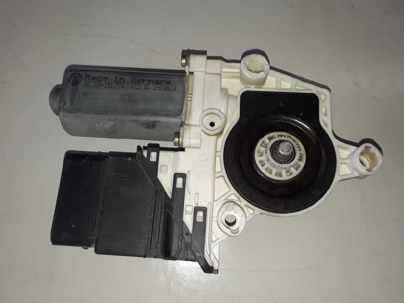 Recambio de motor elevalunas trasero derecho para seat leon (1m1) akl referencia OEM IAM 101438203  