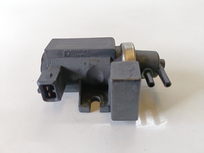 Recambio de valvula aire adicional para bmw serie 1 berlina (e81/e87) 204d4 referencia OEM IAM 72279600  