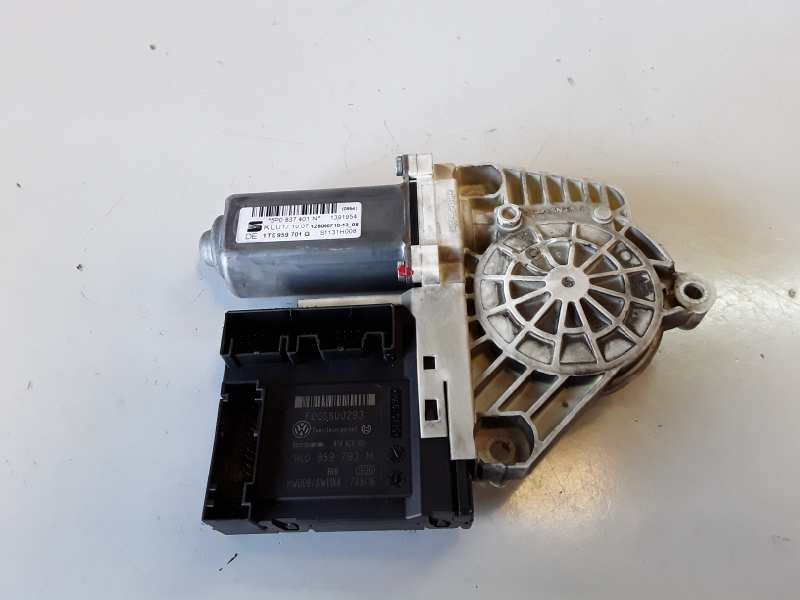 Recambio de motor elevalunas delantero izquierdo para seat toledo (5p2) bkd referencia OEM IAM 5P0837401N / 1T0959701G / 1K09597