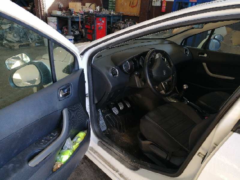peugeot 308 del año 2011