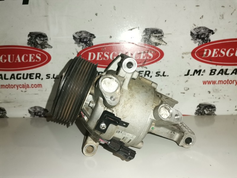 Recambio de compresor aire acondicionado para dacia duster ii h4m738 referencia OEM IAM 926005689R  