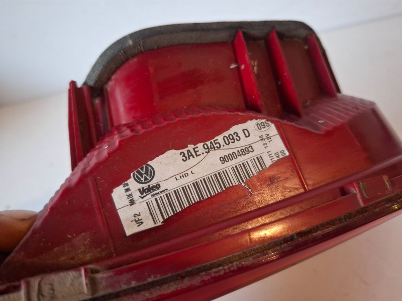 Recambio de piloto trasero izquierdo para volkswagen passat berlina (362) cff referencia OEM IAM 3AE945093D  