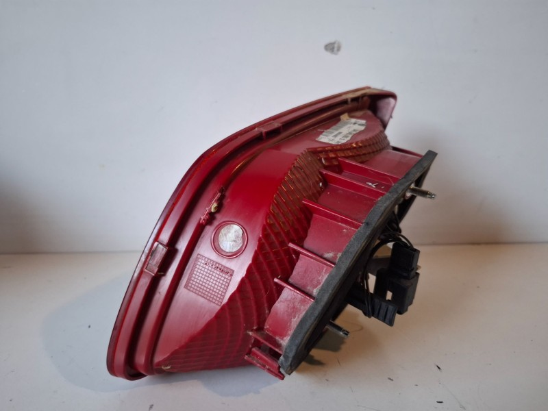 Recambio de piloto trasero izquierdo para volkswagen passat berlina (362) cff referencia OEM IAM 3AE945093D  