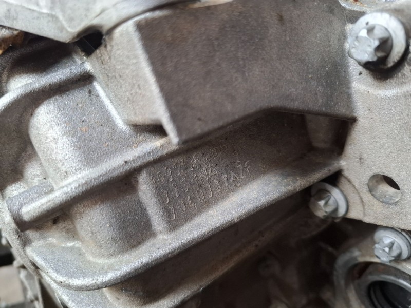 Recambio de caja cambios para opel insignia berlina a20dt referencia OEM IAM M320FAM0  