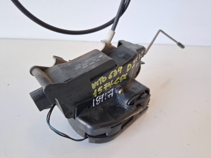 Recambio de cerradura puerta delantera izquierda para mercedes-benz vito basic-kombi (639) 646982 referencia OEM IAM A2C53027407