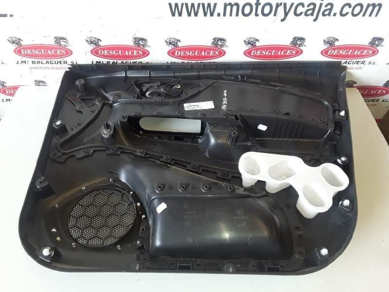 Recambio de guarnecido puerta delantera izquierda para renault captur i h5f412 referencia OEM IAM 809019807R  