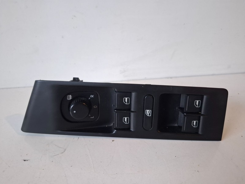 Recambio de mando elevalunas delantero izquierdo para volkswagen passat berlina (362) cff referencia OEM IAM   