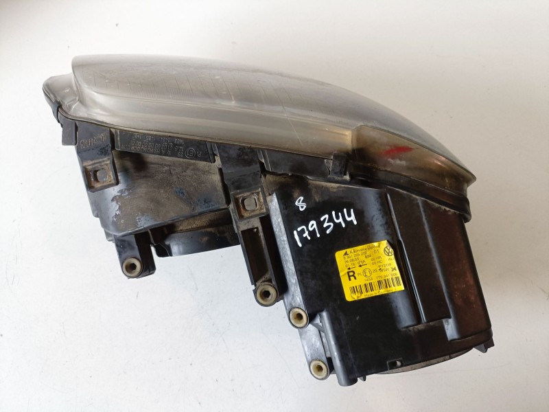 Recambio de faro derecho para volkswagen touran (1t1) avq referencia OEM IAM 1T0941006D  