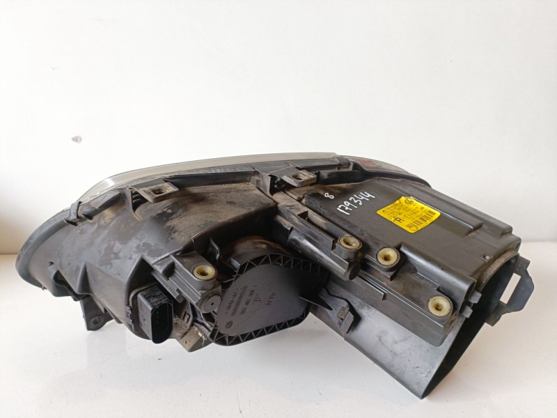 Recambio de faro derecho para volkswagen touran (1t1) avq referencia OEM IAM 1T0941006D  