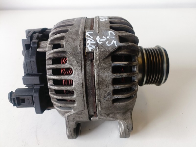 Recambio de alternador para volkswagen passat variant (3c5) bkp referencia OEM IAM 06F903023F  