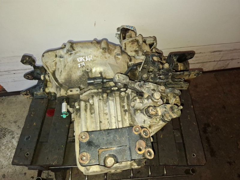 Recambio de caja cambios para hyundai tucson (jm) d4ea referencia OEM IAM   