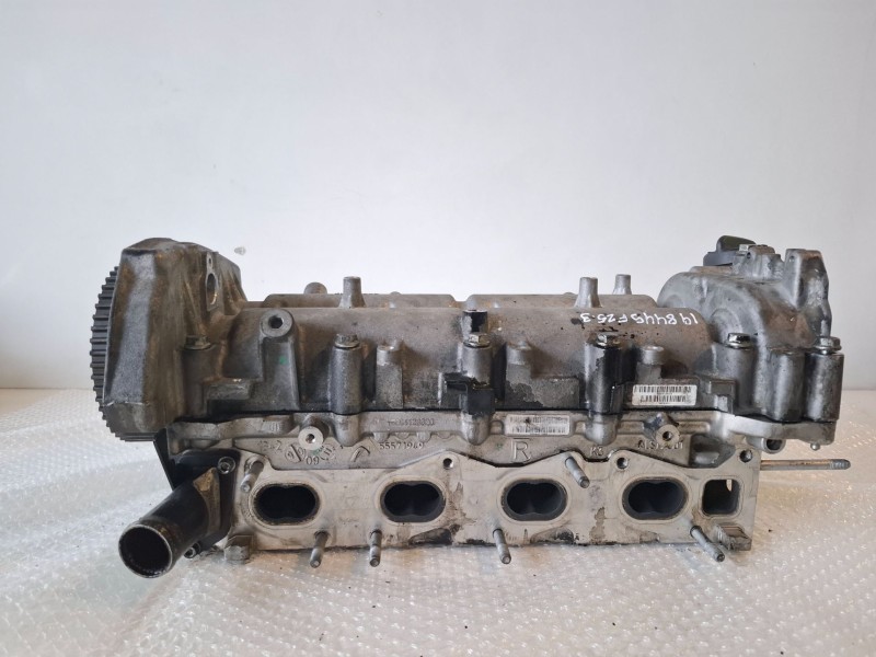 Recambio de culata para opel astra j berlina 5p a20dth referencia OEM IAM 55571949  