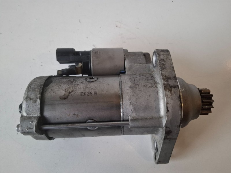 Recambio de motor arranque para audi a3 sportback (8vf) cxx referencia OEM IAM 02Z911024L  