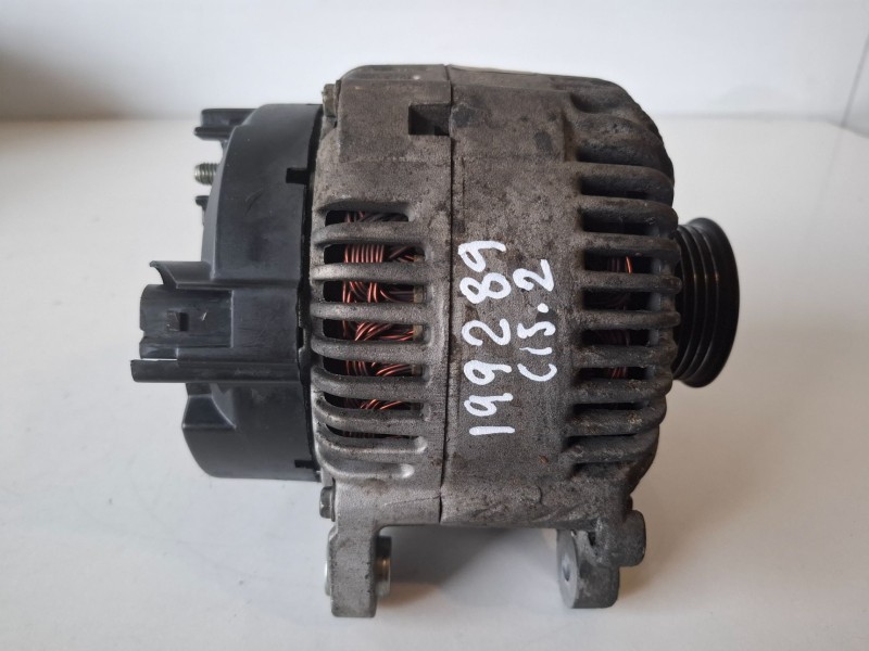 Recambio de alternador para audi q7 (4l) bug referencia OEM IAM 114408  