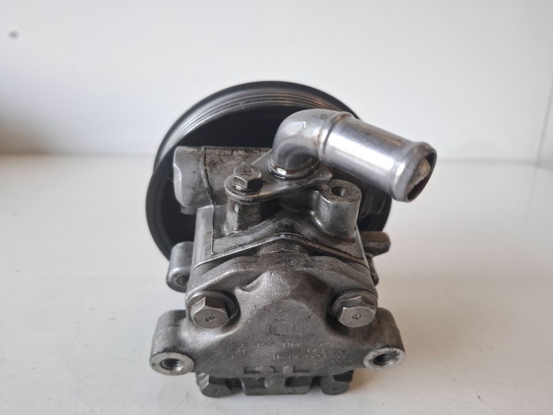 Recambio de bomba direccion para audi q7 (4l) bug referencia OEM IAM 7L8422154  