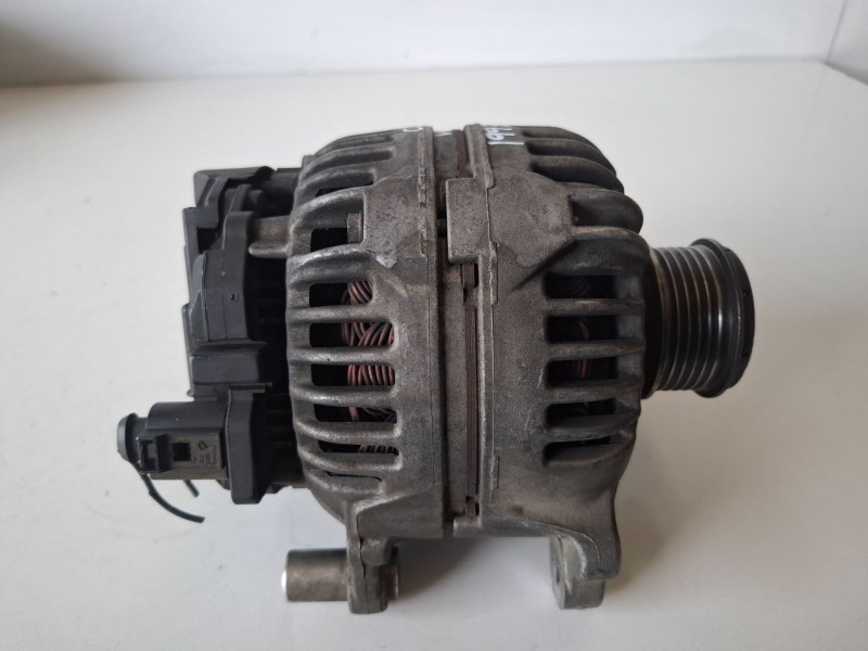 Recambio de alternador para audi a3 (8p1) bkd referencia OEM IAM 06F903023F  