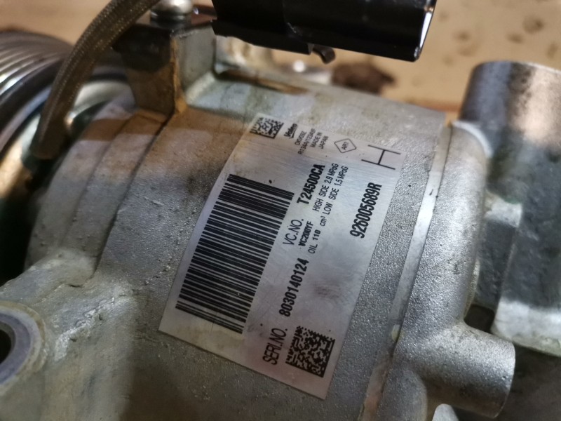 Recambio de compresor aire acondicionado para dacia duster ii h4m738 referencia OEM IAM 926005689R  