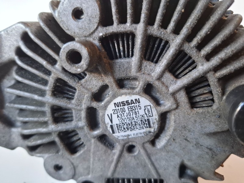 Recambio de alternador para nissan pathfinder (r51) yd25 referencia OEM IAM 23100EB315  