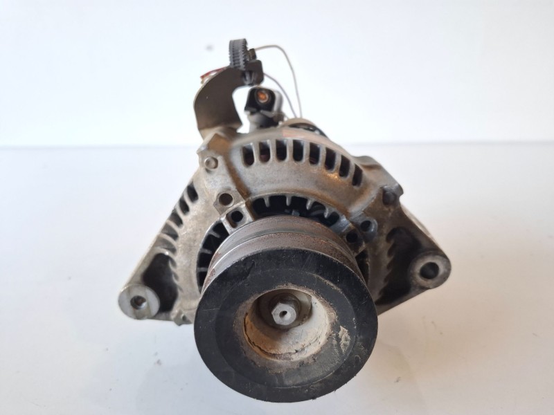 Recambio de alternador para toyota land cruiser (j9) 1kzte referencia OEM IAM 2706067070  