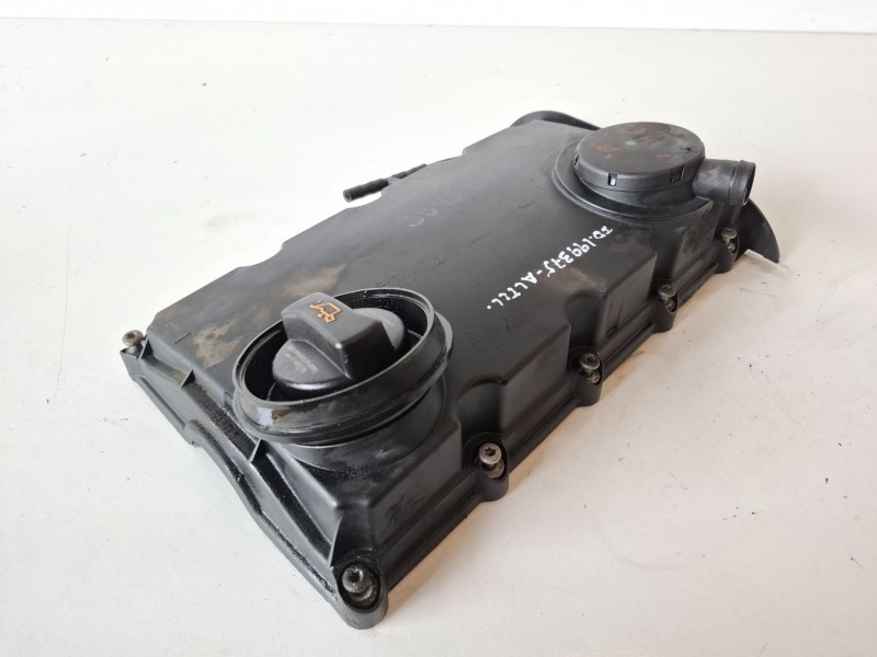 Recambio de tapa balancines para audi a4 avant (8e) bre referencia OEM IAM 03G103475B  