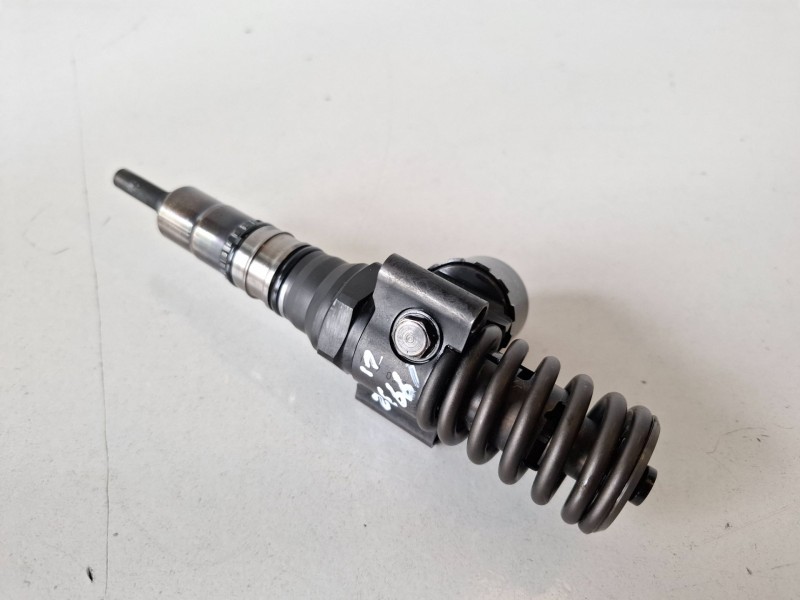 Recambio de inyector para audi a4 avant (8e) bre referencia OEM IAM 03G130073G  
