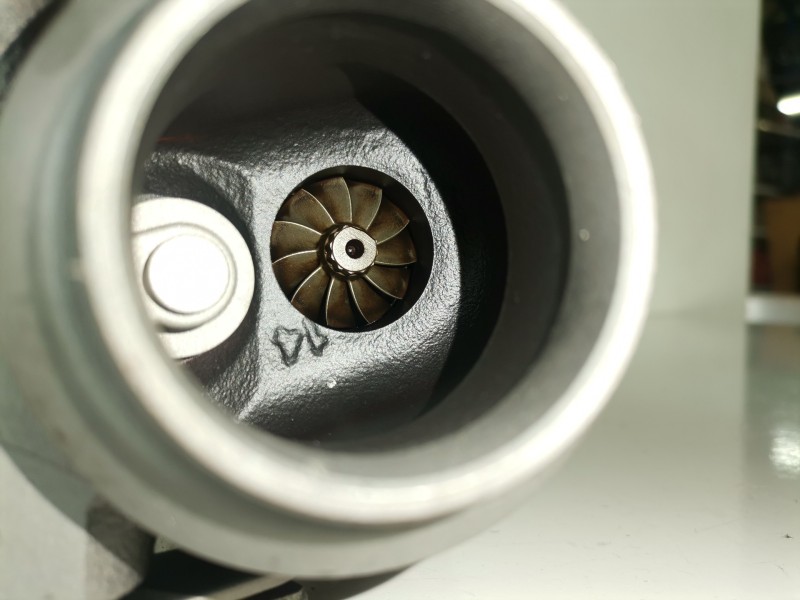 Recambio de turbocompresor para peugeot partner furgón 9h06 referencia OEM IAM 4937302003  