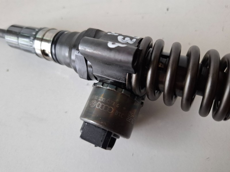Recambio de inyector para audi a4 avant (8e) bre referencia OEM IAM 03G130073G  