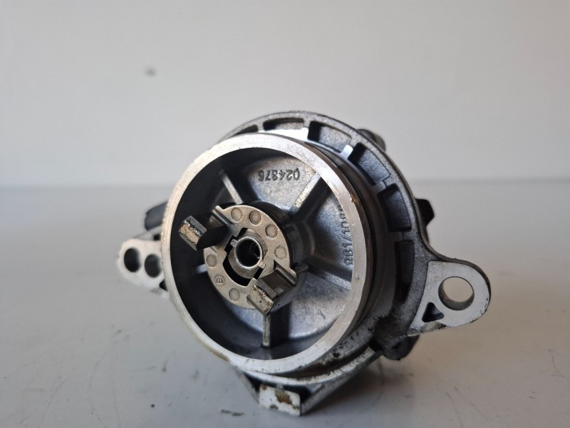 Recambio de depresor freno / bomba vacio para bmw serie 3 berlina (e46) 204d1 referencia OEM IAM 96110885  