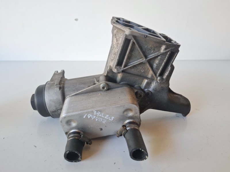 Recambio de enfriador aceite motor para bmw serie 3 berlina (e46) 204d1 referencia OEM IAM   