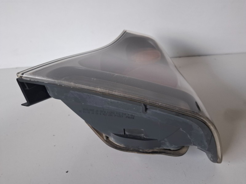 Recambio de piloto trasero derecho para bmw serie 3 compacto (e46) n42b18a referencia OEM IAM 63216  