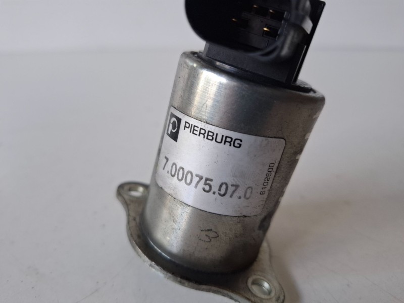 Recambio de valvula egr para renault scenic ii (jm) f9q812 referencia OEM IAM 700075070  