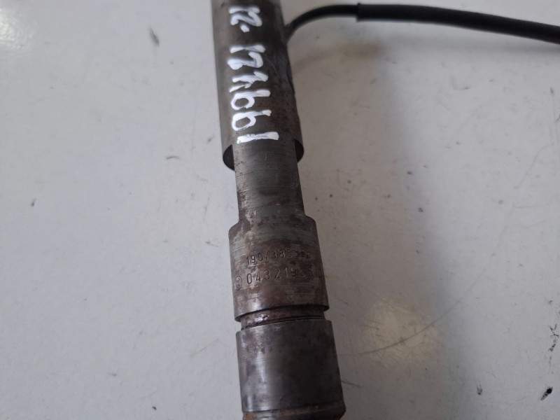 Recambio de inyector para renault megane i classic (la0) f9q736 referencia OEM IAM 0432193610  